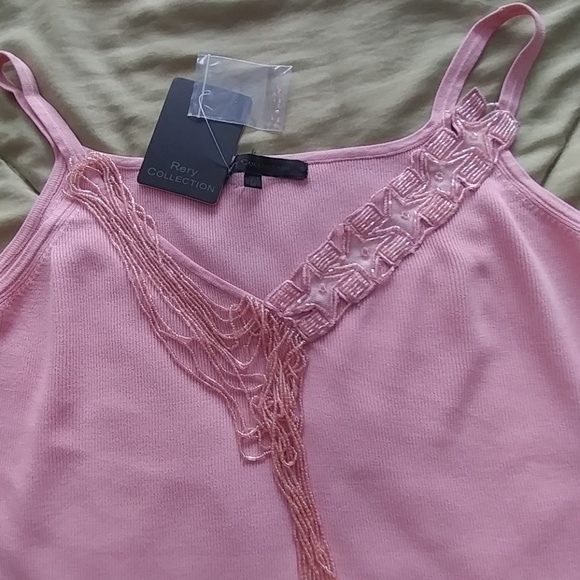 Stunning Unique Top - Picture 2 of 8